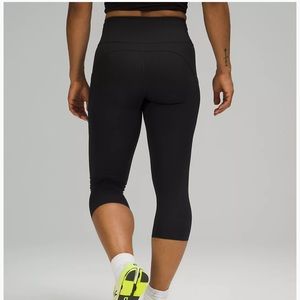 Fast And Free High-Rise Crop 19”